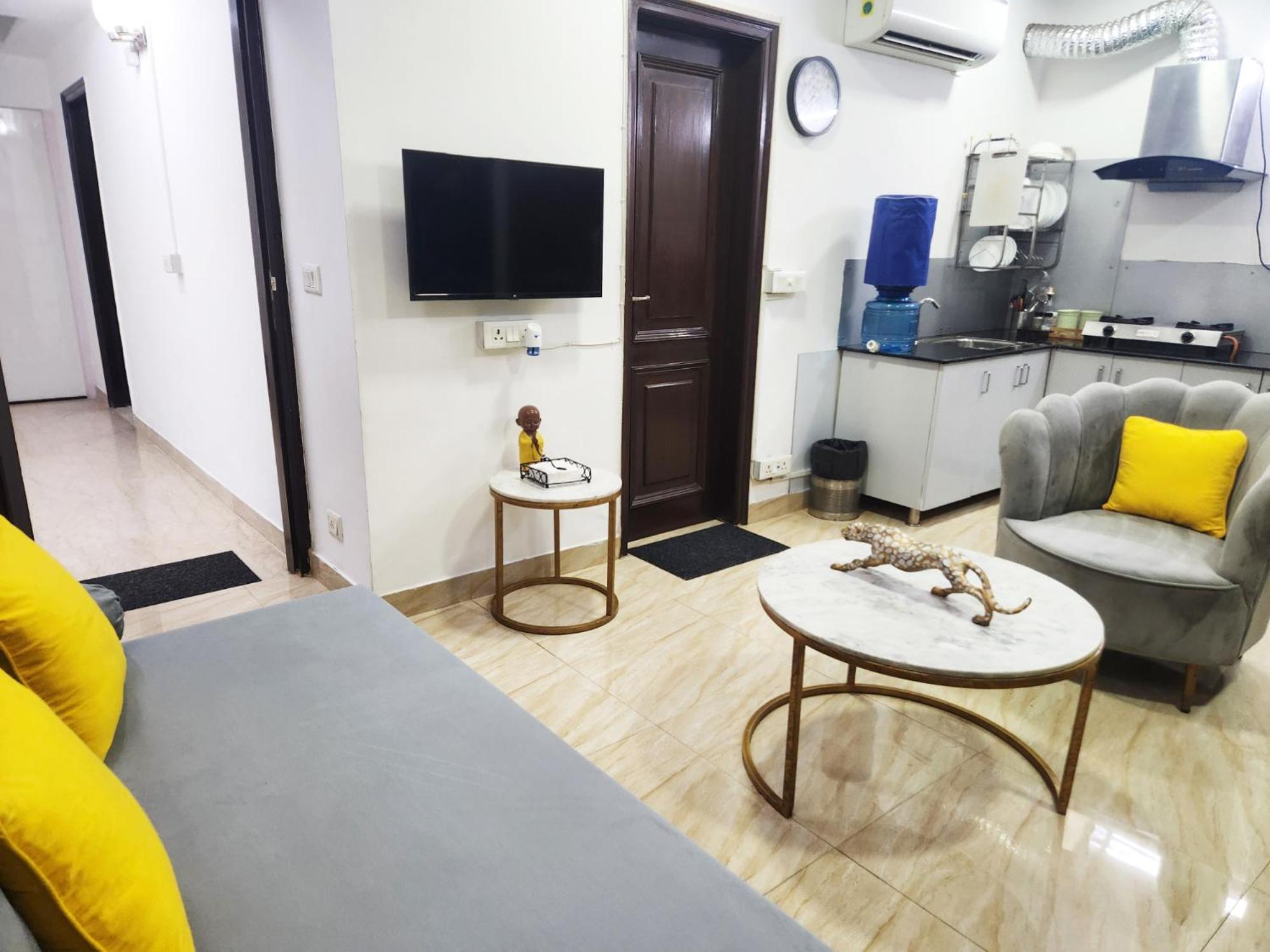 Apartment Spacious 1bhk Prime Location W/ 2 Baths *